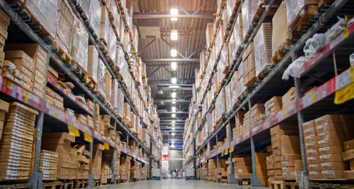 Why choose our warehousing service?